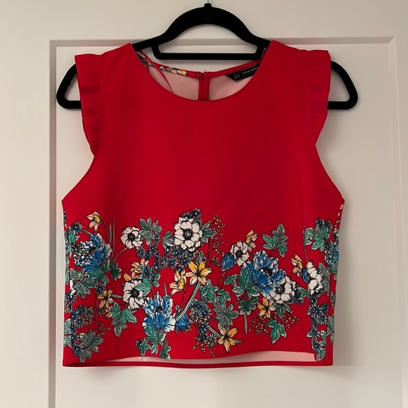 Zara slinky cropped top with floral design - Picture 1 of 2